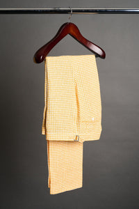 Color: Yellow