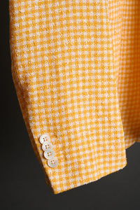 Color: Yellow