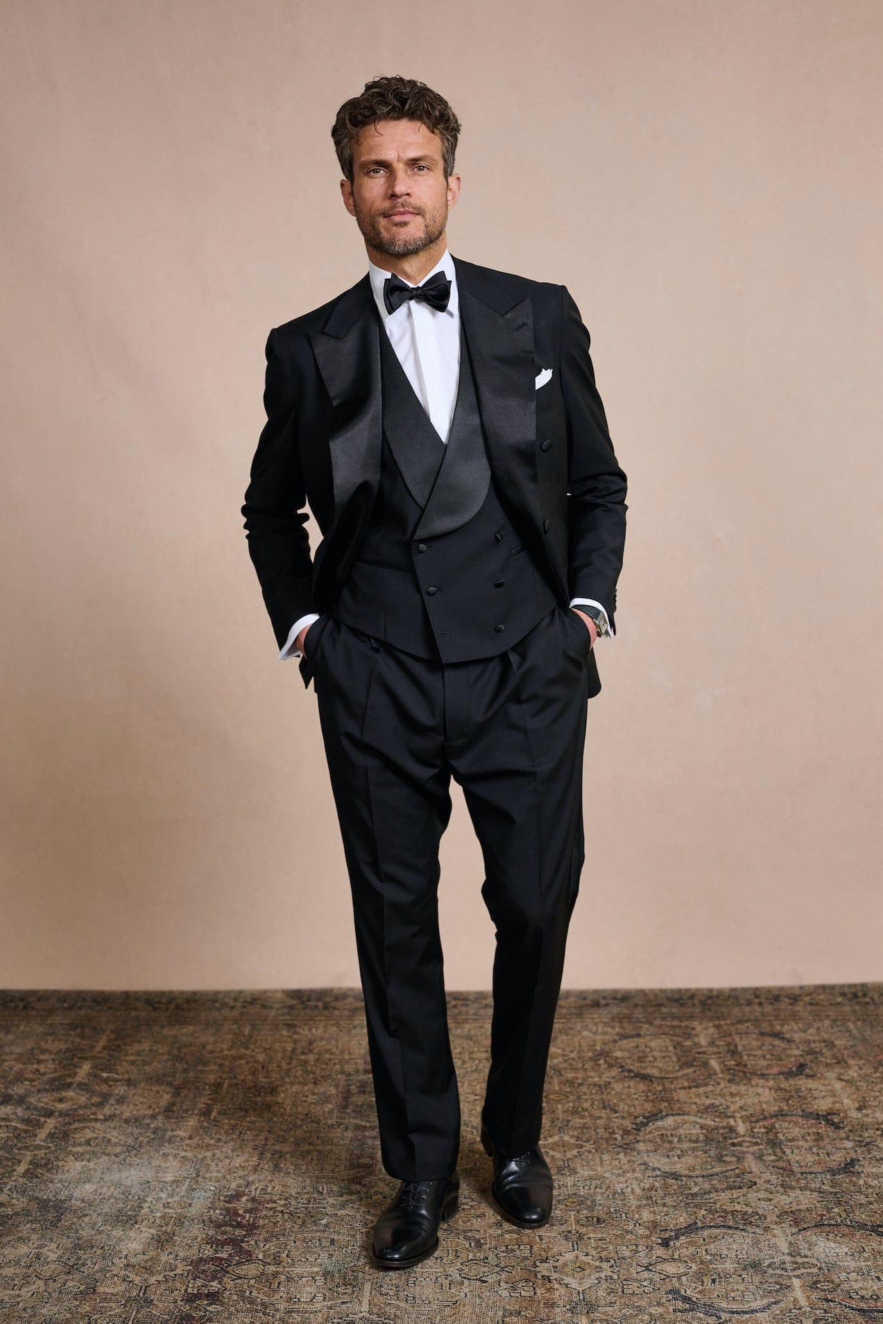 Articles of Style Super 150s Tuxedo1