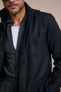 Color: Charcoal Glenplaid