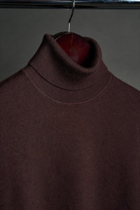 Color: Brown