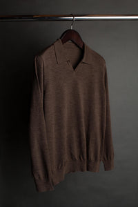 Color: Brown