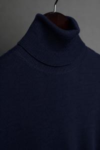 Color: Navy