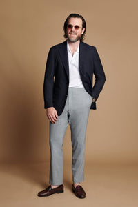 Color: Light Gray