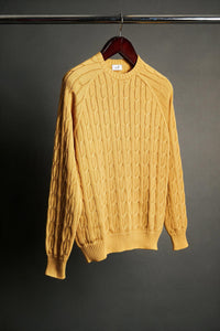Color: Crema