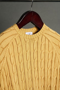 Color: Crema