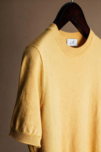 Color: Crema