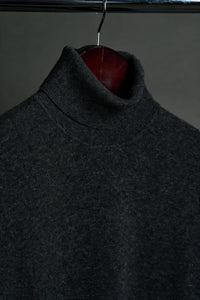 Color: Dark Grey