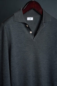 Color: Dark Grey