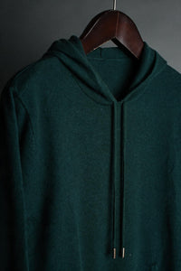 Color: Green