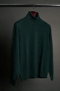 Color: Green