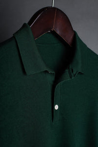 Color: Green