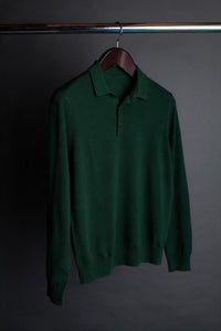Color: Green