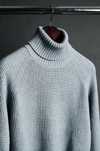 Color: Griggio
