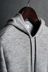 Color: Griggio