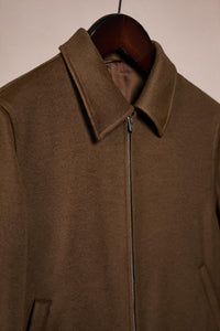 Color: Tobacco