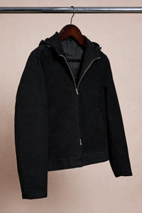 Color: Black
