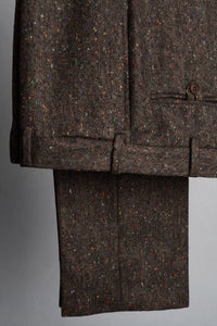 Color: Cool Brown