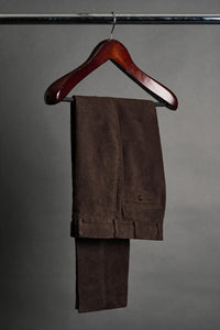 Color: Brown
