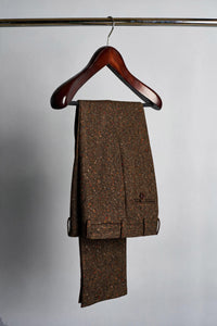 Color: Brown