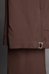 Color: Chocolate