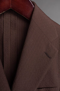 Color: Chocolate
