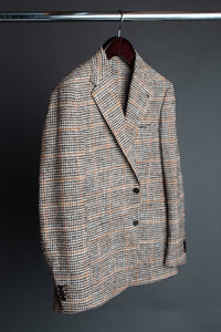 Color: Earthtone
