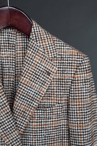 Color: Earthtone