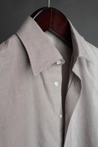 Color: Brown Puppytooth