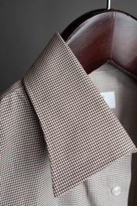 Color: Brown Puppytooth