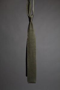 Color: Olive