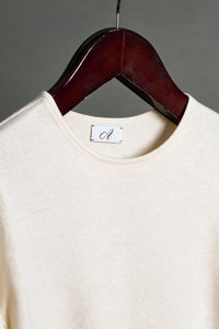 Color: Oatmeal