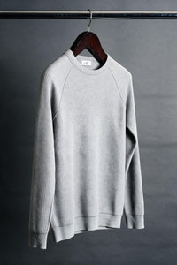 Color: Light Gray