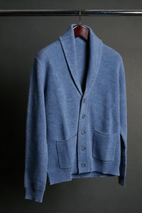 Color: Light Grey