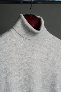 Color: Light Grey