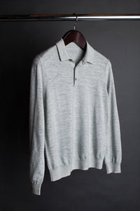 Color: Light Grey