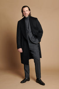 Monochrome Builder Capsule