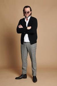 Monochrome Builder Capsule