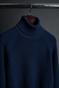 Color: Navy