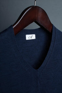 Color: Navy