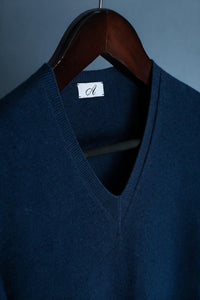 Color: Navy