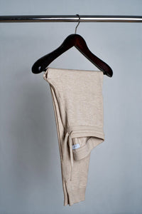 Color: Oatmeal