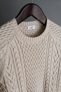 Color: Oatmeal