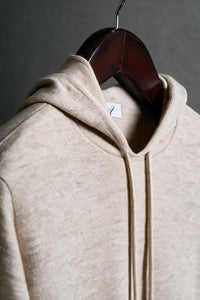 Color: Oatmeal