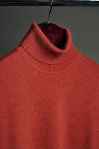 Color: Orange