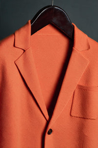 Color: Orange