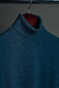 Color: Peacock