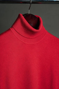 Color: Red