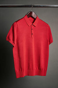 Color: Red