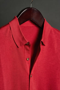 Color: Red